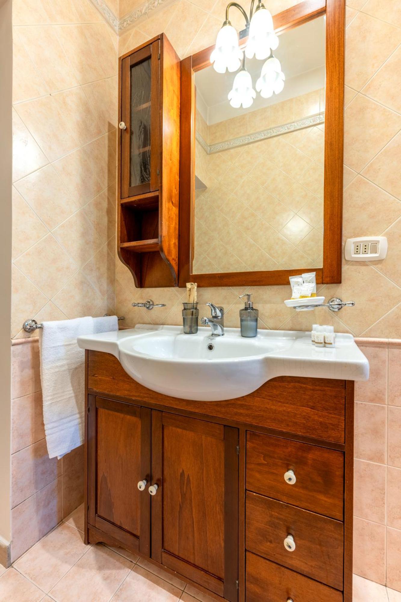 100Mq Maison Paradise - Central & Elegant Apt Μπάρι Εξωτερικό φωτογραφία