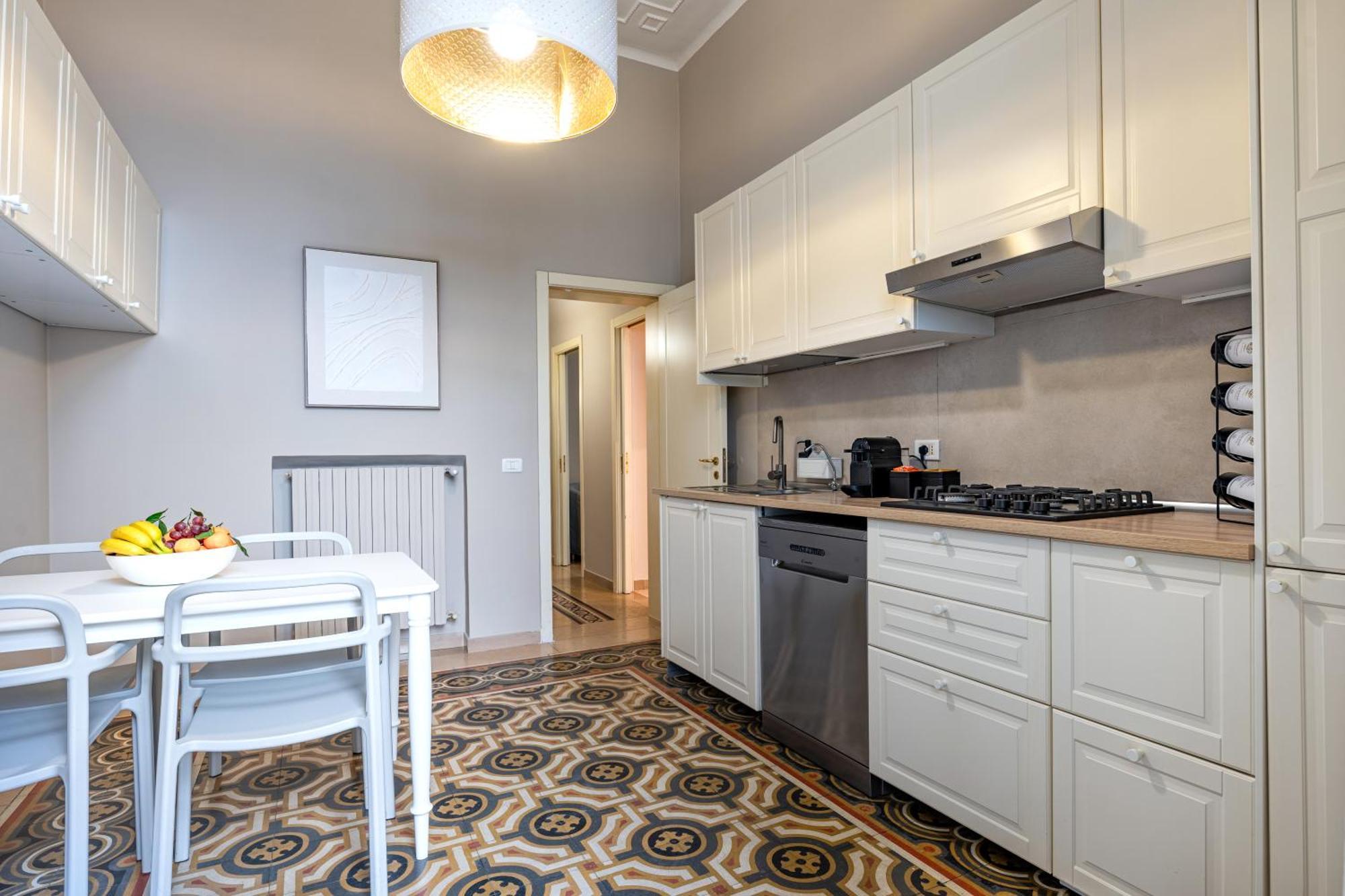 100Mq Maison Paradise - Central & Elegant Apt Μπάρι Εξωτερικό φωτογραφία