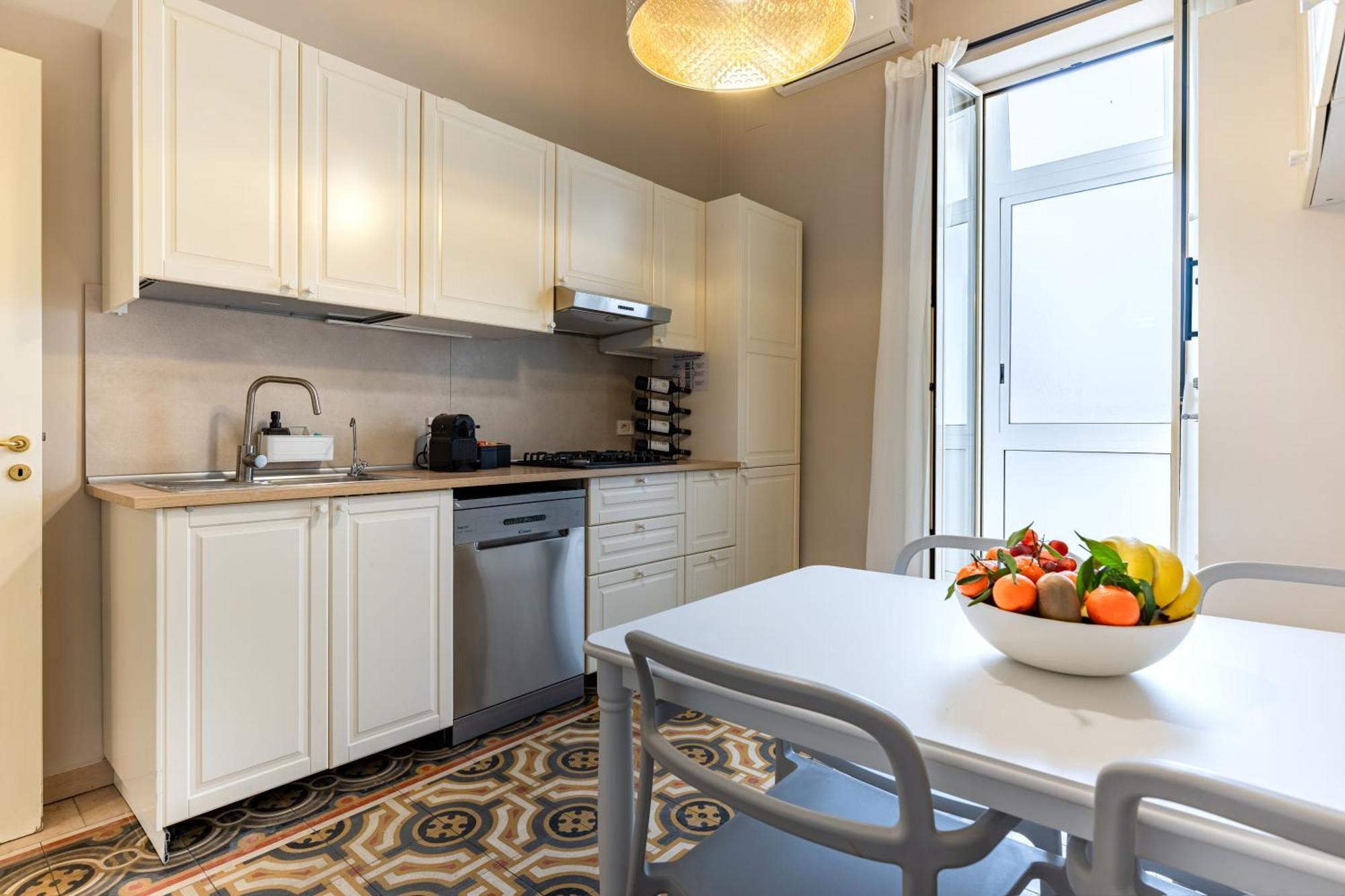 100Mq Maison Paradise - Central & Elegant Apt Μπάρι Εξωτερικό φωτογραφία